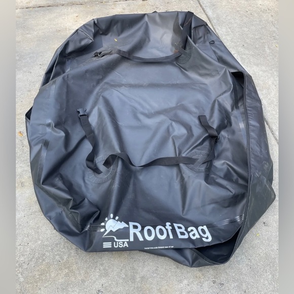 RoofBag Rooftop Cargo Carrier Waterproof 11 Cubic Ft All Cars with/without Rack - Picture 2 of 5